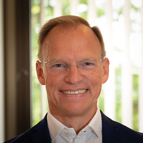 Dr. Thomas Ecker